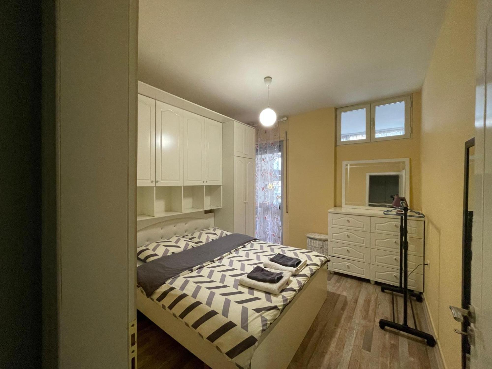 Bricks Apartment Near Pazari I Ri Тирана Екстериор снимка